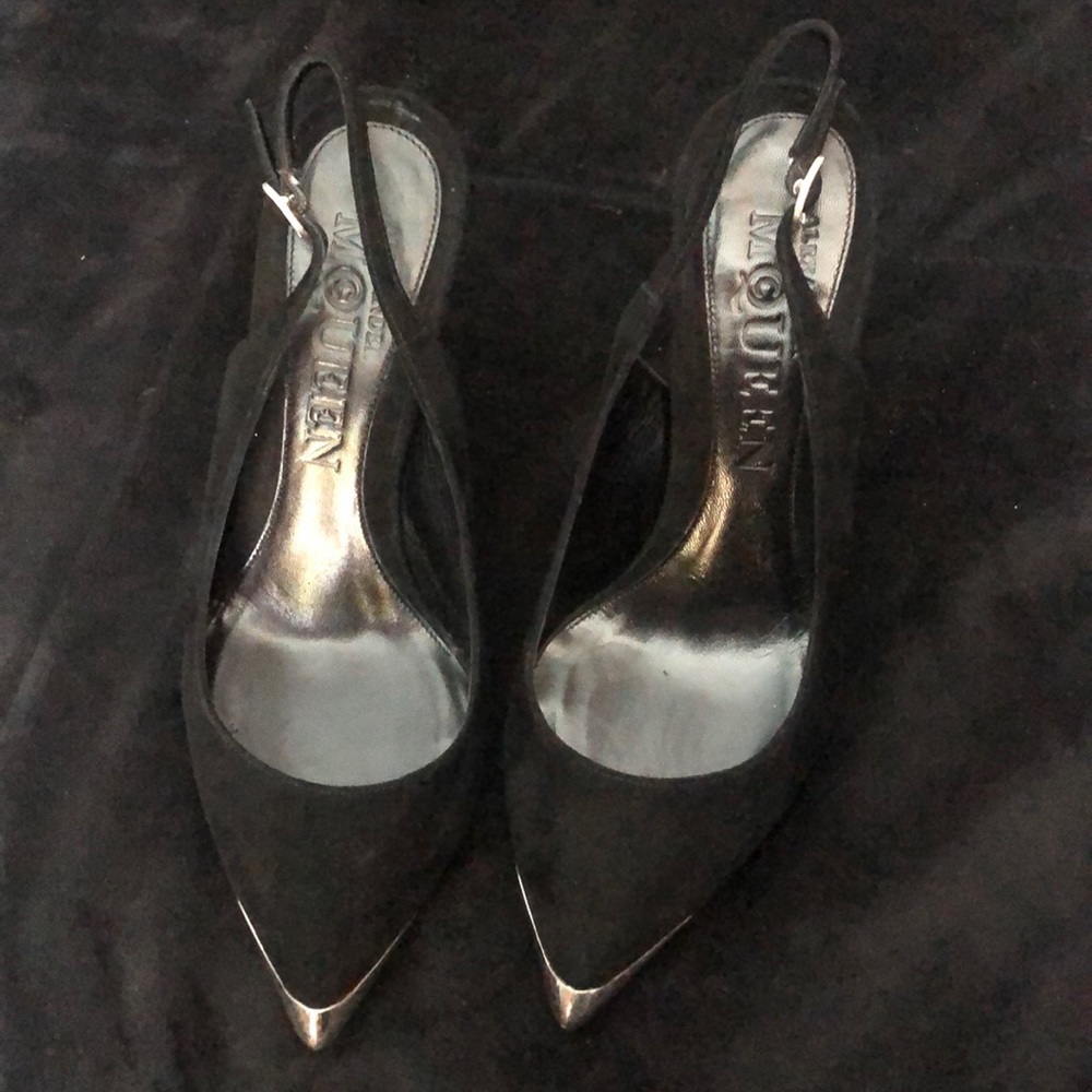 Suede pumps